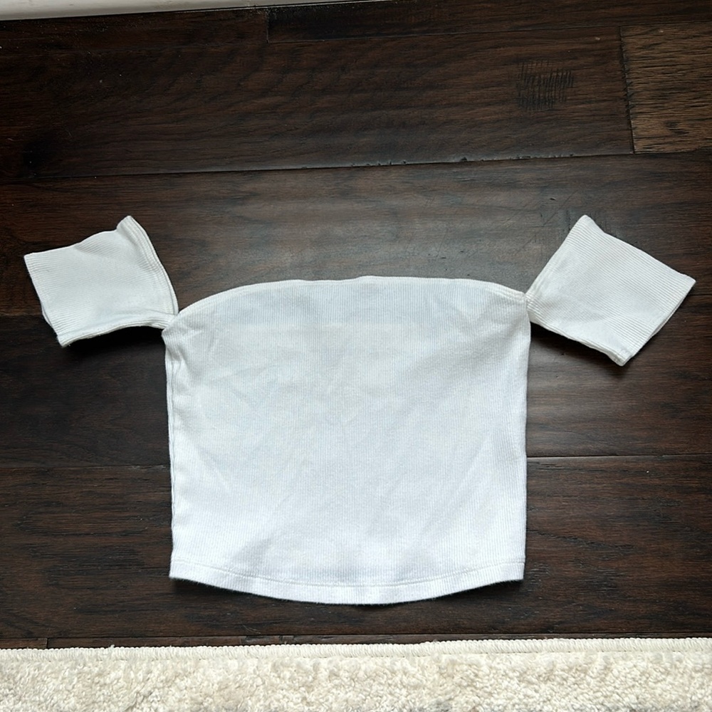 Abercrombie and Fitch Off the Shoulder Cropped Tank